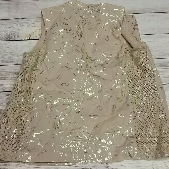 Chicos sz 0 Small vest open front tan and gold - Picture 4 of 5